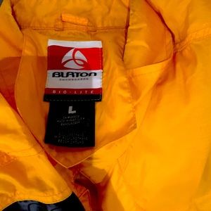 Burton wind breaker